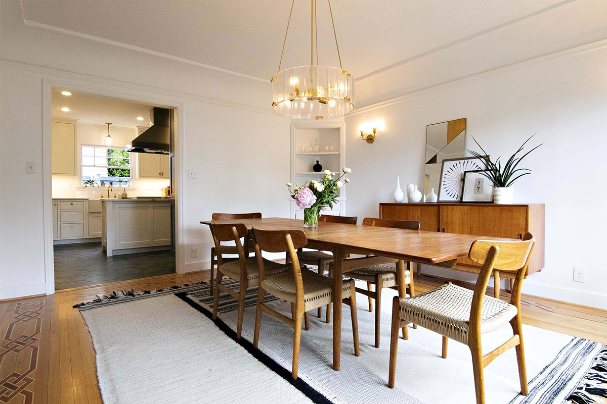 White Elegant Dining Room