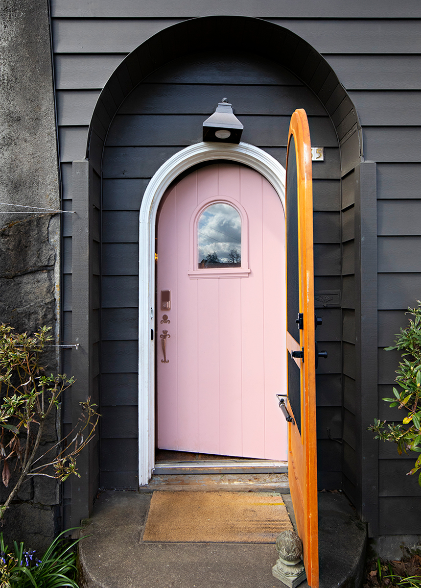 pink door